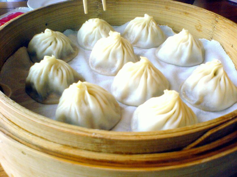 A photograph of xiaolongbao